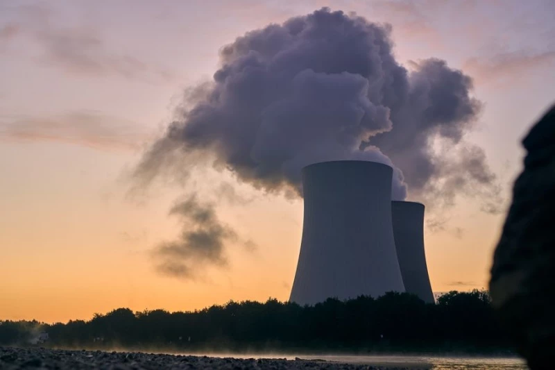 Większość Polaków popiera budowę elektrowni jądrowych